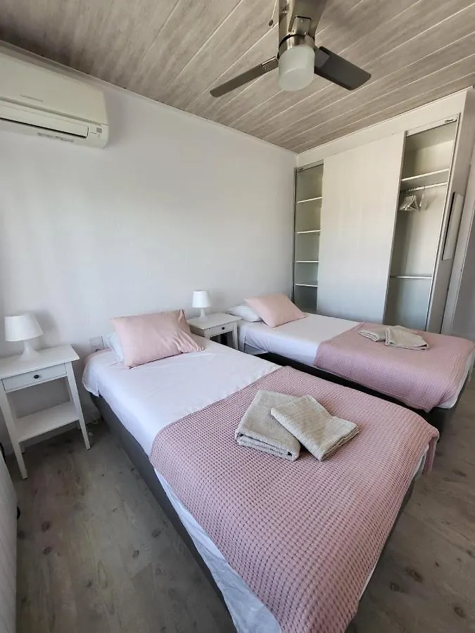 Torredembarra Cosy, Well Equipped House, 5 Min. From The Beach Сasa de vacaciones